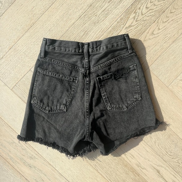 aritzia agolde dee shorts - size 23 (best fits size 24 or 25 / size XS), black - Picture 3 of 8